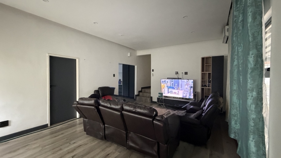 3 Bedroom Property for Sale in Tlhabane West North West